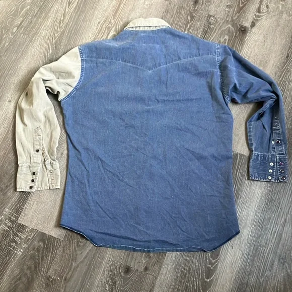 Wrangler - Picture 13 of 13